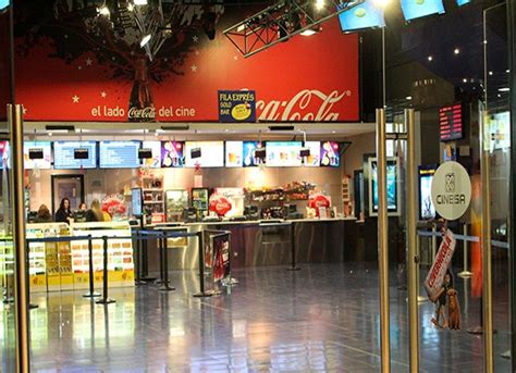 Cartelera Cine Cinesa Grancasa 3D (Zaragoza)